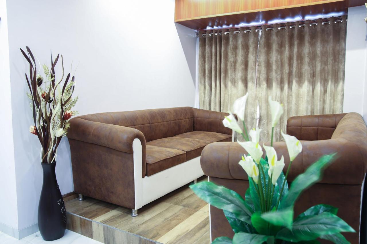 Hotel Apple Inn نافي مومباي المظهر الخارجي الصورة