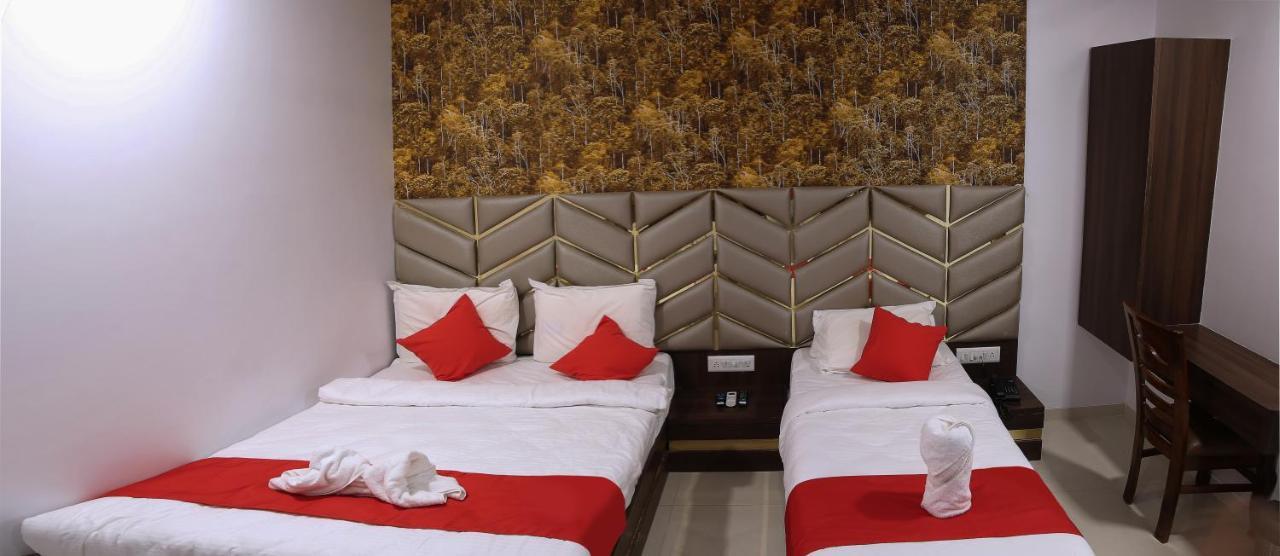 Hotel Apple Inn نافي مومباي المظهر الخارجي الصورة