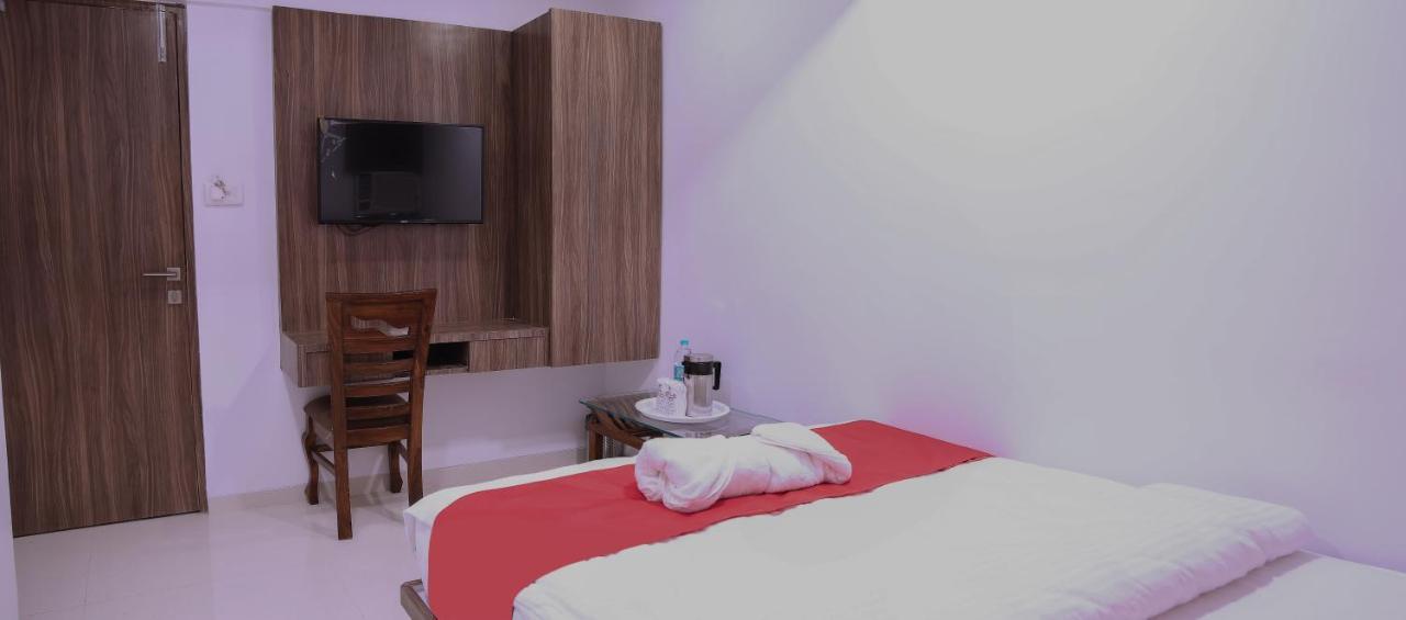Hotel Apple Inn نافي مومباي المظهر الخارجي الصورة