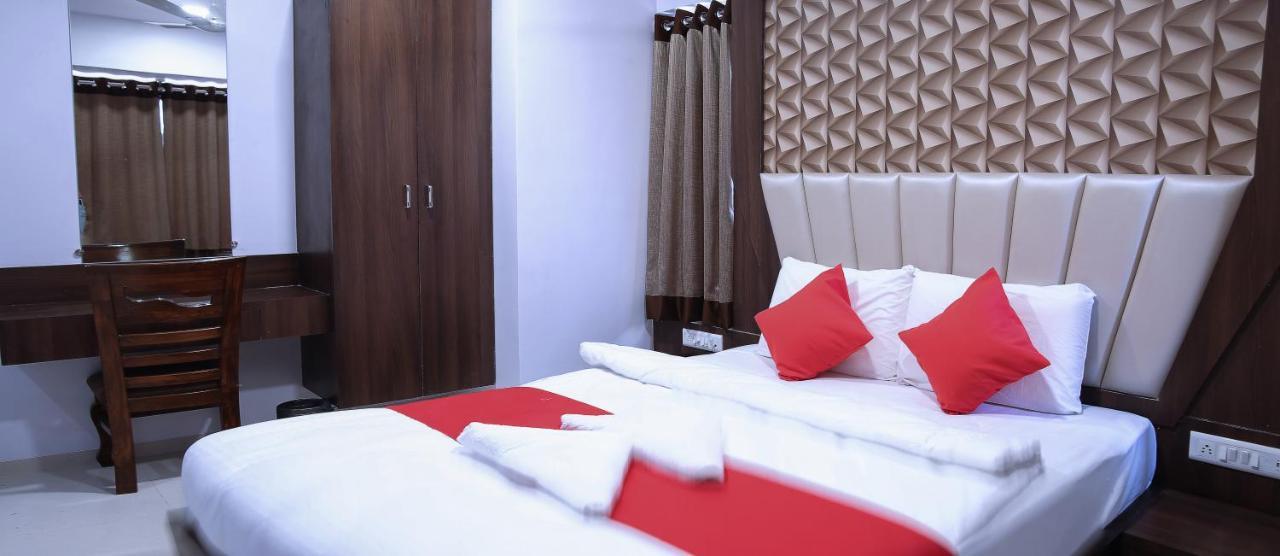 Hotel Apple Inn نافي مومباي المظهر الخارجي الصورة